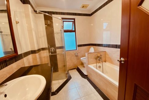 Fully furnished 1 bedroom office Available for Rent in Boeng Keng Kang (4)