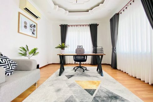Fully furnished 1 bedroom office Available for Rent in Boeng Keng Kang (6)