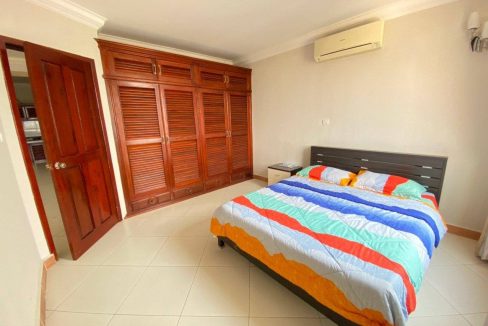 Fully furnished 2 bedrooms Available for Rent in Chroy Changvar (3)