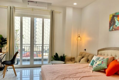 Modern One Bedroom Apartment for Rent in Khan Tuol Kork (2)