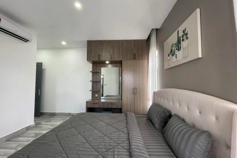 Modern Two Bedrooms Apartment for Rent In Meanchey (3)