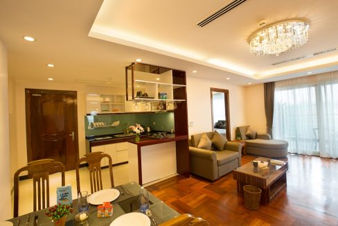 Spacious Three Bedrooms Apartment for Rent In Boeng Keng Kang (4)