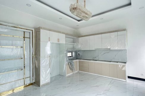 Classic Queen Villa for sale with Best Location in Dangkao (5)