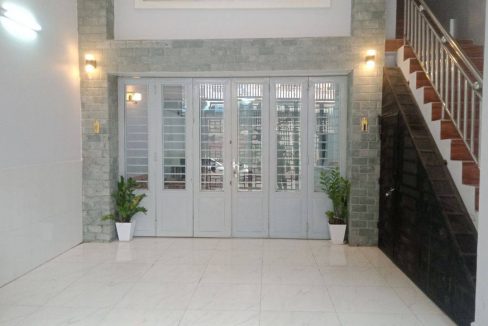 Modern Two Bedrooms Apartment for Rent in Russain Market (4)