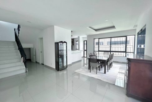 Modern Queen Villa for rent with Best Location in Dangkao (3)