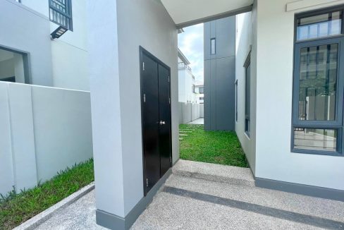Modern Queen Villa for rent with Best Location in Dangkao (6)