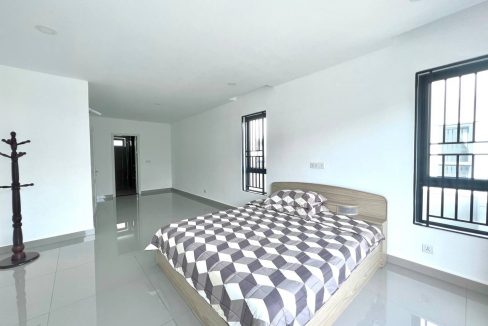 Modern Queen Villa for rent with Best Location in Dangkao (8)