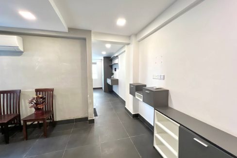 Modern Studio Apartment for Rent in Tonle Bassac (3)