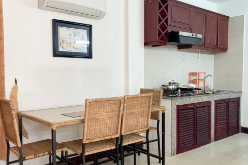 Studio Bedroom Apartment with Very Nice Location In Daun Penh (3)