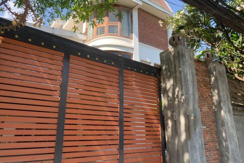 Villa for Rent with Best location in Bkk 1 (4)