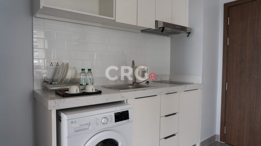 Fully Furnished 1-Bedroom Apartment for Rent in Boeng Trabek with Pool & Gym