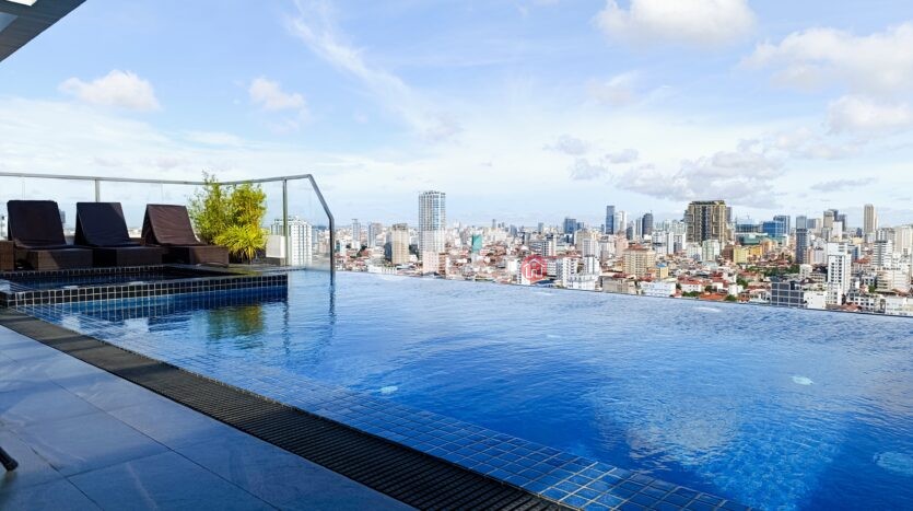 Fully Furnished 1-Bedroom Apartment for Rent in Boeng Trabek with Pool & Gym