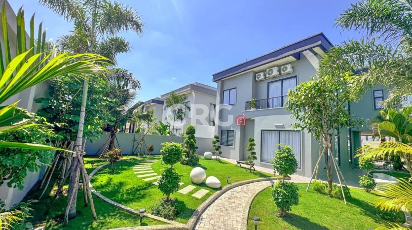 Luxury 2-Storey Relax-Villa for Sale